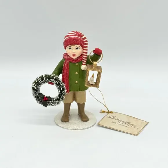 Christmas Caroling Louis with Lantern - Thumbnail 2